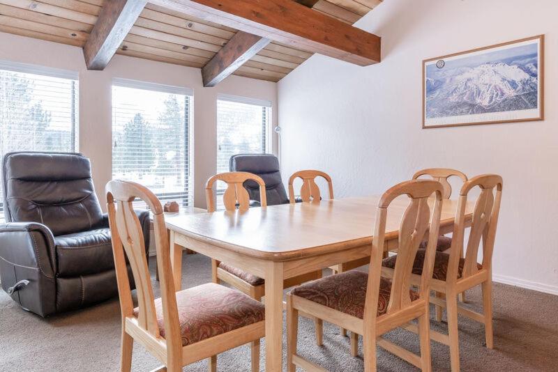 Chateau Blanc #13 Mammoth Lakes Quarto foto